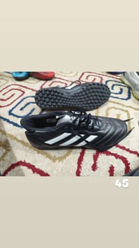 ملابس • مقاس 45 • توصيل