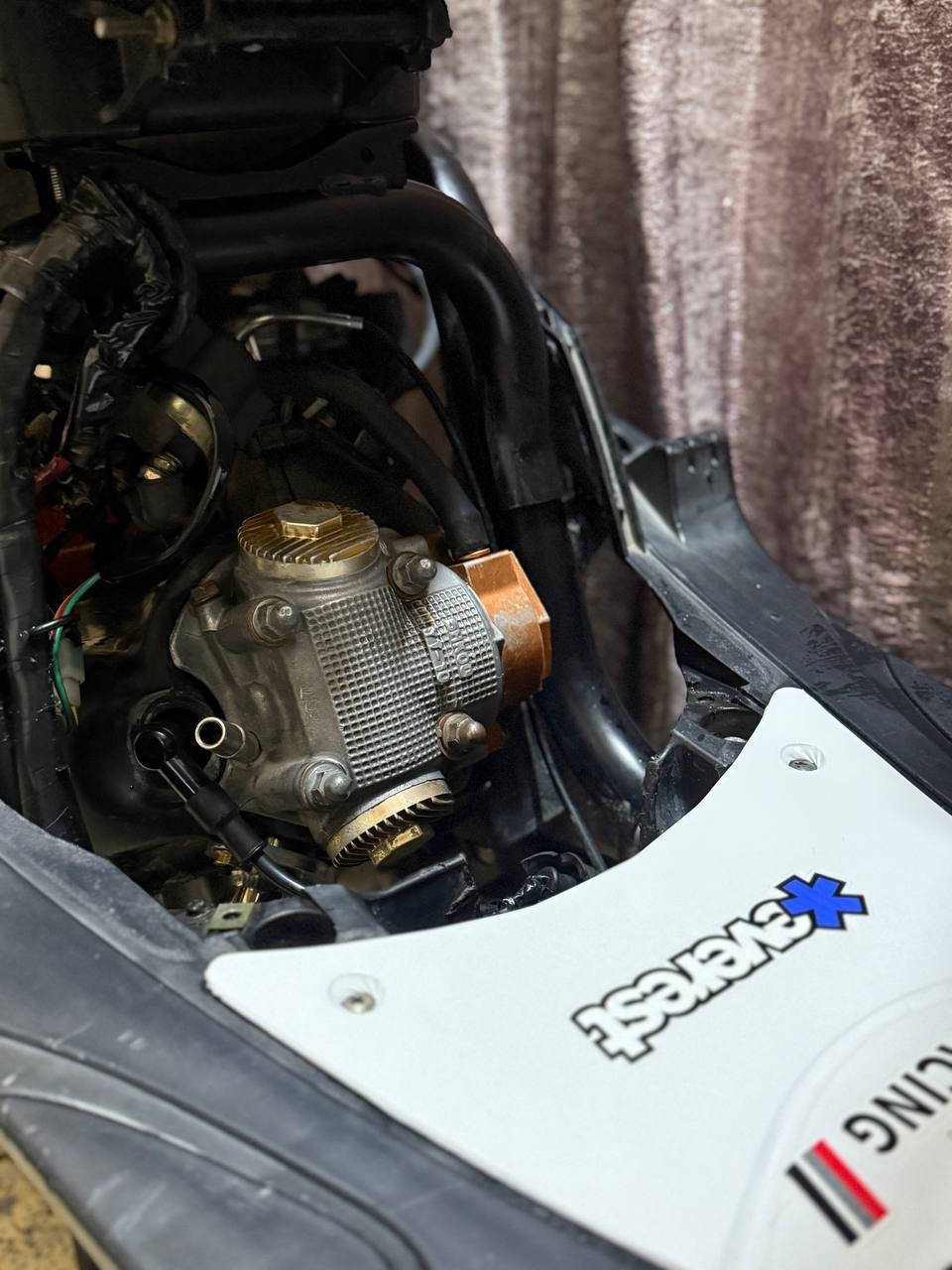 سلام عليكم (وعليكم السلام) 
عدك دراجه للبيع(اي حبيبي)
شنو نوعه (Max Adela)
شكد بوشته(٤٩ البلاد سلف ٥٥)
وين مكانك(حله حي الجزائر)
تكدر تجيني لفلان مكان (لا حبيبي اعذرني)
بيش عارضه (500)وبيه مجال
طيني رقمك(***********)

(مايعجبك منشوري لاتكسر بحلال العالم والله يرزق الجميع)
