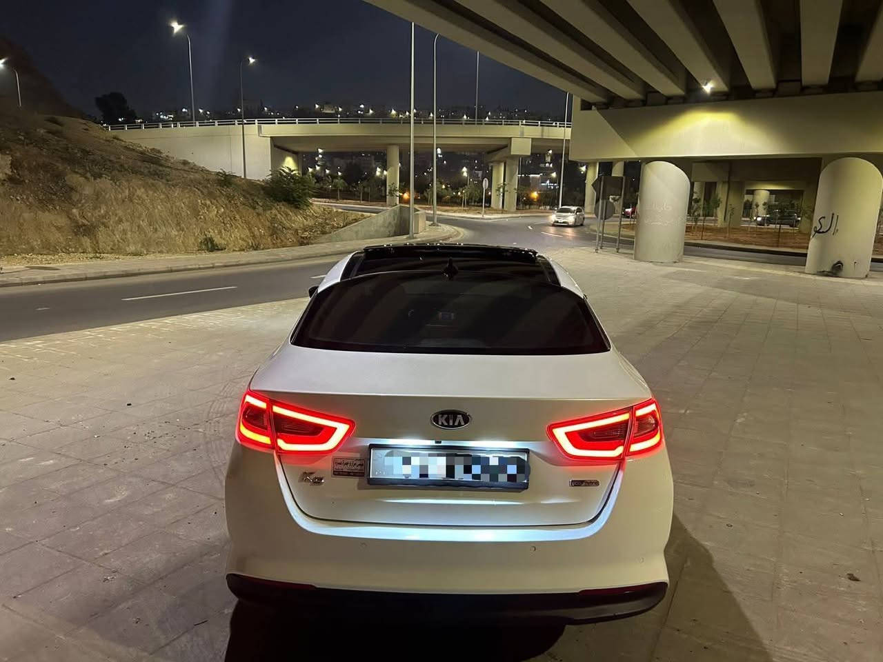 بسـم اللـه مـا شـاء اللـه 

KIA OPTIMA HYPRID K5  FOR SAIE

MODEL:2014

• السعــر: 10700 كـــاش فـقـــط

• نظــام الهـايبـــرد والكهربـاء والبطاريـة فحص كامـل بـدون اخطـاء

•فحـص الشصيات الأماميـة:
جـــــيـــــد    ||    جـــــيـــــد
•فحص الشصيات الخلفية:
جـــــيـــــد    ||    جـــــيـــــد

:المحــــرك
2000cc
 4سلندر 
 هايبرد

• استيـراد: كـوريـا الجنـوبيـة

• فـل اضـافــات اعلـى المـواصفـات 
مقاعد جلد  كهرباء / ‏ مقاعد امامية مدفأة+مبردة / مقاعد خلفية مدفئة/ مقود مدفئ / كاميرا خلفية / شاشة / إضاءة LED امامية وخلفية/‏ كشافات ضباب أمامية LED / مرايا قابلة للطي كهربائية / عجلة قيادة متعددة الوظائف / نظام الدخول بدون مفتاح - بصمة ابواب/‏ حساس مطر للمساحات / اوتو هولد /‏ حساسات إصطفاف خلفية / نظام مراقبة ضغط الإطارات Tyre Pressure Monitoring / نظام تثبيت السرعة / مانع انزلاق/ عدة انظمة قيادة ECO / Sport / Custom / تكييف أوتوماتيكي / فتحة سقف بانوراما 
والعديـد من الاضافات...

•السعر: 10700 كــاش فقـط

•للاستفسار 
0792679141


**إذا كنت صاحب هذا الإعلان وتريد حذفه لأي سبب، رجاءا أرسل رسالة إلى الدعم الفني**