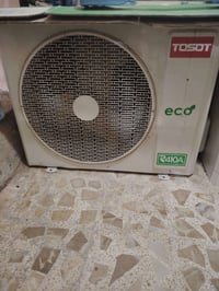 سبلت عمودي 3 طن للبيع شركة توسوت مستعمل شهر جديد 07876064050