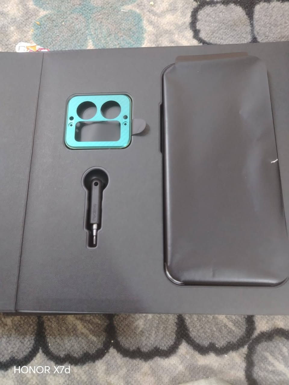 ريلمي جيتي 8 برو جهاز غني عن التعريف يمك الوصل مالته مشتريه 1315 صار 8 ايام وريد ابيعه بسبب ضرف بي ضمان سنه وتجي تاخذه ع شرط رايده 1225 وبي مجال *********** مكاني النجف الاشرف حي الزهراء
