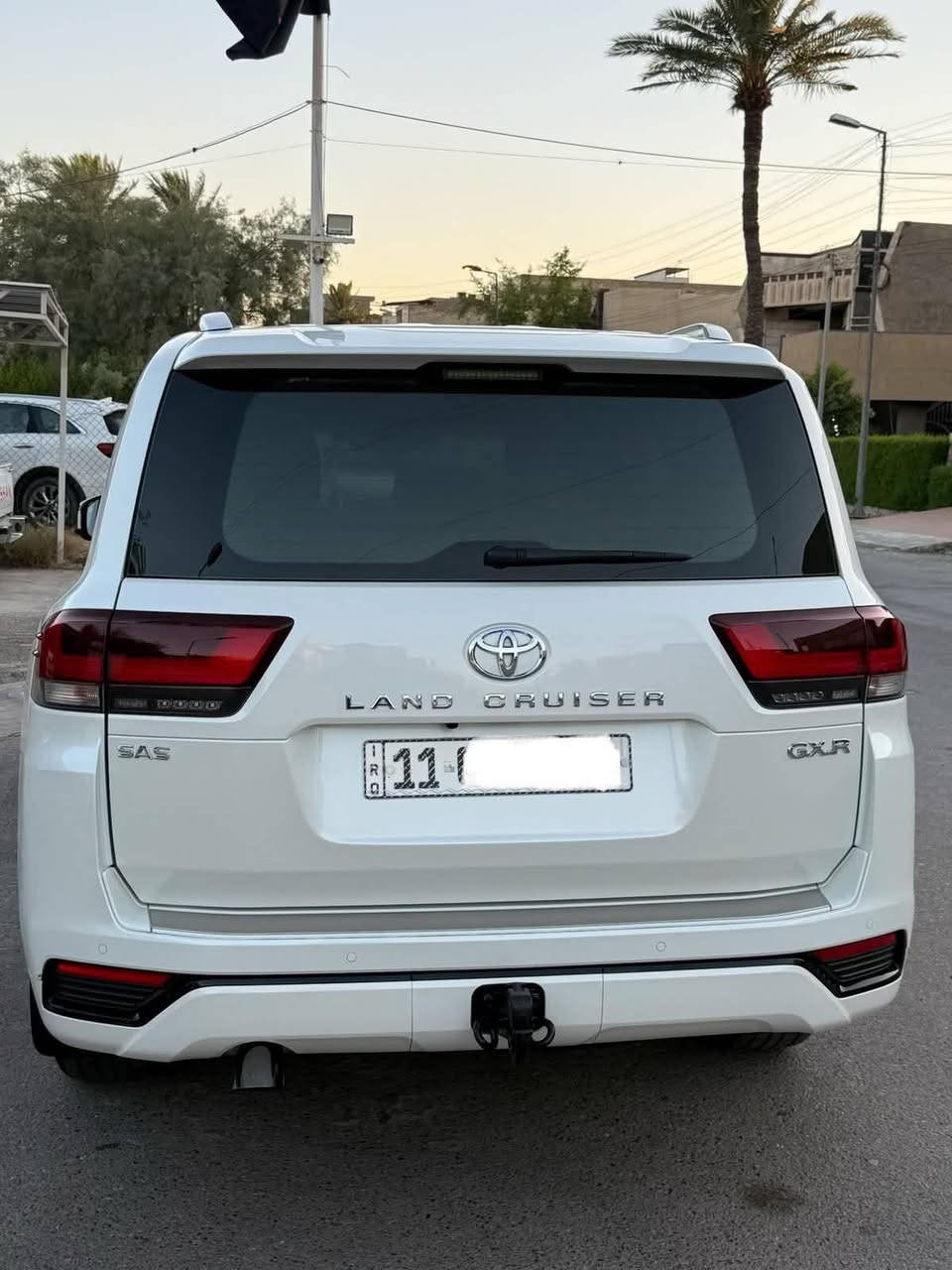 سلام عليكم
لاندكروزر ( GXR ) باب اول اصل ساز 
موديل : 2024
محرك : 4000 ( تنفس طبيعي ) 6 سلندر
العداد : 14 الف km
رقم : بغداد ( تحويل مباشر ثاني يوم )  
مواصفات : 
بصمه تشغيل
بصمة ابواب 
سلايد روف
كشنات كهرباء 
تبريد ثلاث قطع 
شاشة تطبيق اصل عدد 3 
دخول ذكي 
حساس امامي 
حساس خلفي 
ثلاجه 
صندوق كهرباء 
اوتوهولد 
هندبريك بصمه 
شاحن واير ليس 
زراك لايت امامي
تبريد كشنات
تحكم استيرن جهتين 
داخل جلد 
العنوان : بغداد 
رقم الهاتف : ***********

علماً السياره مكفوله من التبديل و الصبغ والبارد على وضع الوكاله
