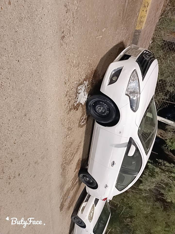 سلام عليكم نيسان صني. 2021 بيع قصد او مده مقدمه اقل شي 75 و شهر  3 ماكو شكال لستفسار اكثر تصل او مرسله وتساب او صفحه سعر نقد 110قفل وعليه غرامه ينزل من سعر  و سعر قصد تصل دلل او مرسله صفحه
هندي اصلي ماشيه 55 ام بلاته زركه
كفاله من صبغ تبديل بيه بارد قليل رقم اربيل سنويه ما صاقطه. جهازه من كلشي بعده جديده
لستفسار اكثر ***********
 مكاني نجف
