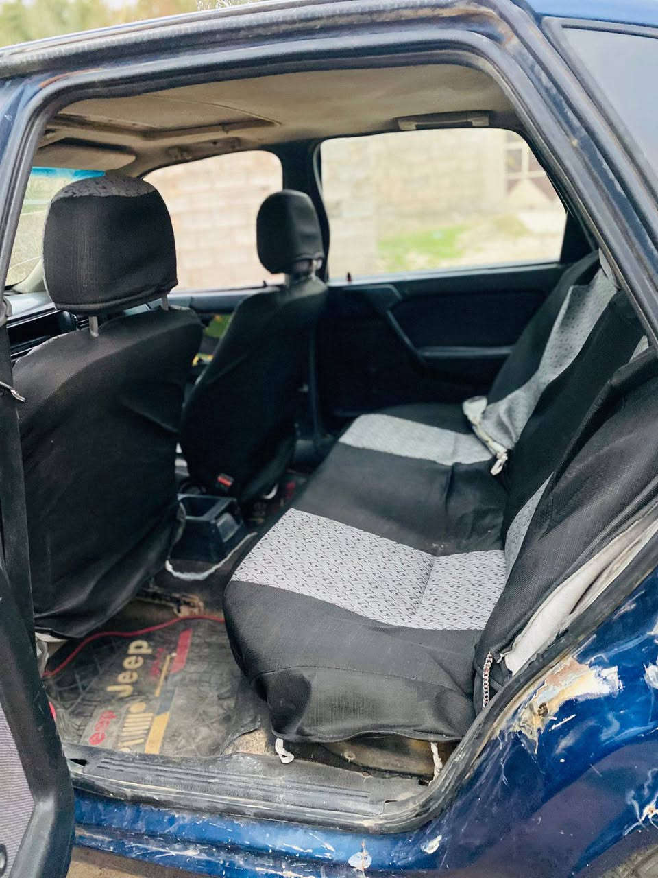 فكتره حجم ٢٠ صبغ عام كير محرك شرط
السعر ٢٥ وبيها مجال 
يرهم مراوس حسب القناعه


**إذا كنت صاحب هذا الإعلان وتريد حذفه لأي سبب، رجاءا أرسل رسالة إلى الدعم الفني**