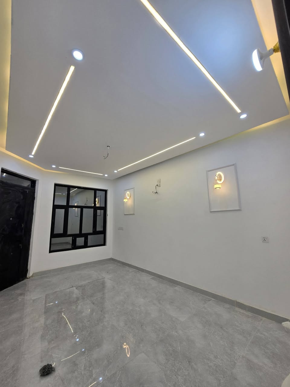 ⭕️دار للبيع بمساحة 130متر طابو زراعي⭕️
✅الموقع بهرز حي الشرطه قرب جامع الشكور
مقابيل حي القادسية ✅
✅بناء جديد درجه اولى ارضية 80×80 مطبخ جدران 90×30✅
✅التفاصيل الطابق الاول استقبال ومطبخ وصاله وحمام وغرفة نوم ✅
✅الطابق الثاني 2غرف نوم وصاله وحمام ✅
✅السعر خاص او الاتصال 👇🏼✅
☎️***********☎️
