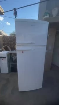 ثلاجه • شغاله