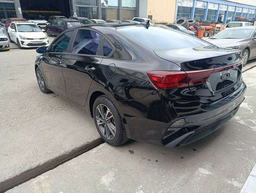 Kia Forti 
موديل 2024
ماشيه 21 الف ميل
لون اسود
سعر 145 ورقه بدون رقم
رقم كاتي تترقم محافظات الاقليم
أربيل/دهوك/سليمانيه/حلبجه
مدة الترقيم 90 يوم من تاريخ الشراء 
حادث السيارة: بدون حادث فقط دعاميه امامي بدون دواخل مكفوله (فقط 2 قطع كلير امريكي بدون معجون فقط رش)
كافه الايربكات سلميه 💯/100شركه ماطاك
مواصفات 👇
محرك 2.0 دوش المرغوب
شاشه كبير 
ويل كب
تحكمات فول
رادار امامي و جوانب
سيارة باربيل شركة نور البصرة موجودة 
بيع فقط شراي يتصل
*********** واتساب 
*********** أربيل, العراق
