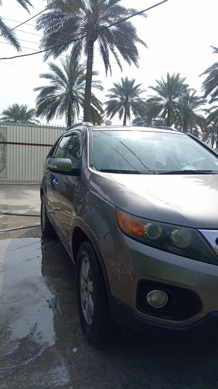 السلام عليكم سورنتو موديل (2011)وارد امريكي(( آكلين)) دخول خاص محرك 2400 دوش
سبعه راكب السعر (145)وبيه مجال 
المكان بغدادالدوره 
مكلف باالنشر الاستفسار 
(***********)
