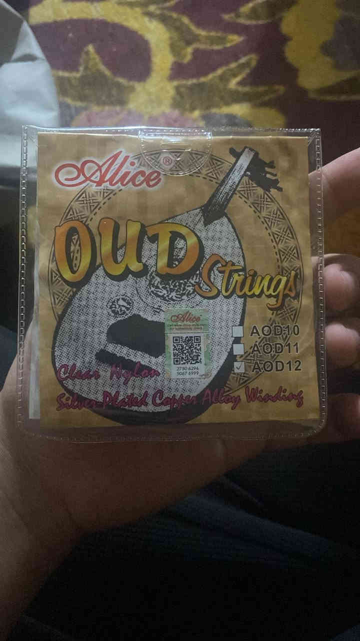 عود زرياب تركي صناعه2024 جديد ما مستعمل ويا جنطه و ريشة 🪶 اثنين واوتار احتياط واستاند ماله رايده ب150 نهايته شراي يدخل خاص مو شراي لا يجي اعبر المنشور عندي خدمه توصيل 🚚 مكاني بصره سفوان رقم الواتساب (***********)
