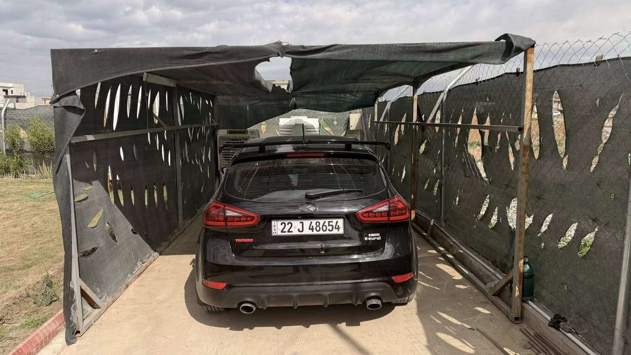 كيا فورتي هاتشباك السياره كلين
كير عادي ٦ نمر طياره ✈️

محرك 1.6T عليه شوته رياضي وعطاس 

وضعيات قيادة بالسترين comfort- sport - Normal 

دفيوزر خلفي كاربون فايبر + الدواخل كاربون فايبر 

عليها كلج رياضي 

عليها عدسات LED 

منظومة مي جديده بالكامل 

مسويلها ادامه كامله للمحرك 

السعر ١٠٧ وبيها مجال للشراء 

***********

***********
