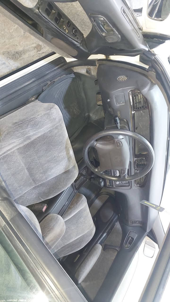 السلام عليكم بطه للبيع رقم بصره كفاله من الضربه مصبوغه احزام فقط عنواني بصره الزبير محرك ثنين ونص تخم تاير حداديه كهرباءات كلهه شغاله ***********
