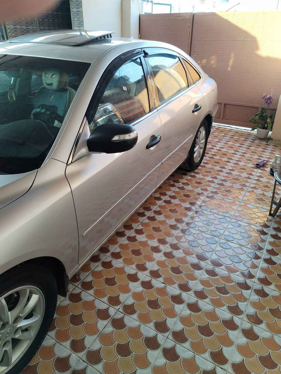 السلام عليكم ازيرة للبيع موديل 2010 وارد خليجي مصبوغة عام للجمالية مابيها اي ضربة مكينية 2700 كير مكينة كفالة صدر جديد تبريد تدفئة شغال سيارة حلوة
واذا مراوس بتكسي يرهم 
رقم سيارة : ديالى 
مكاني ديالى بعقوبة 
***********
