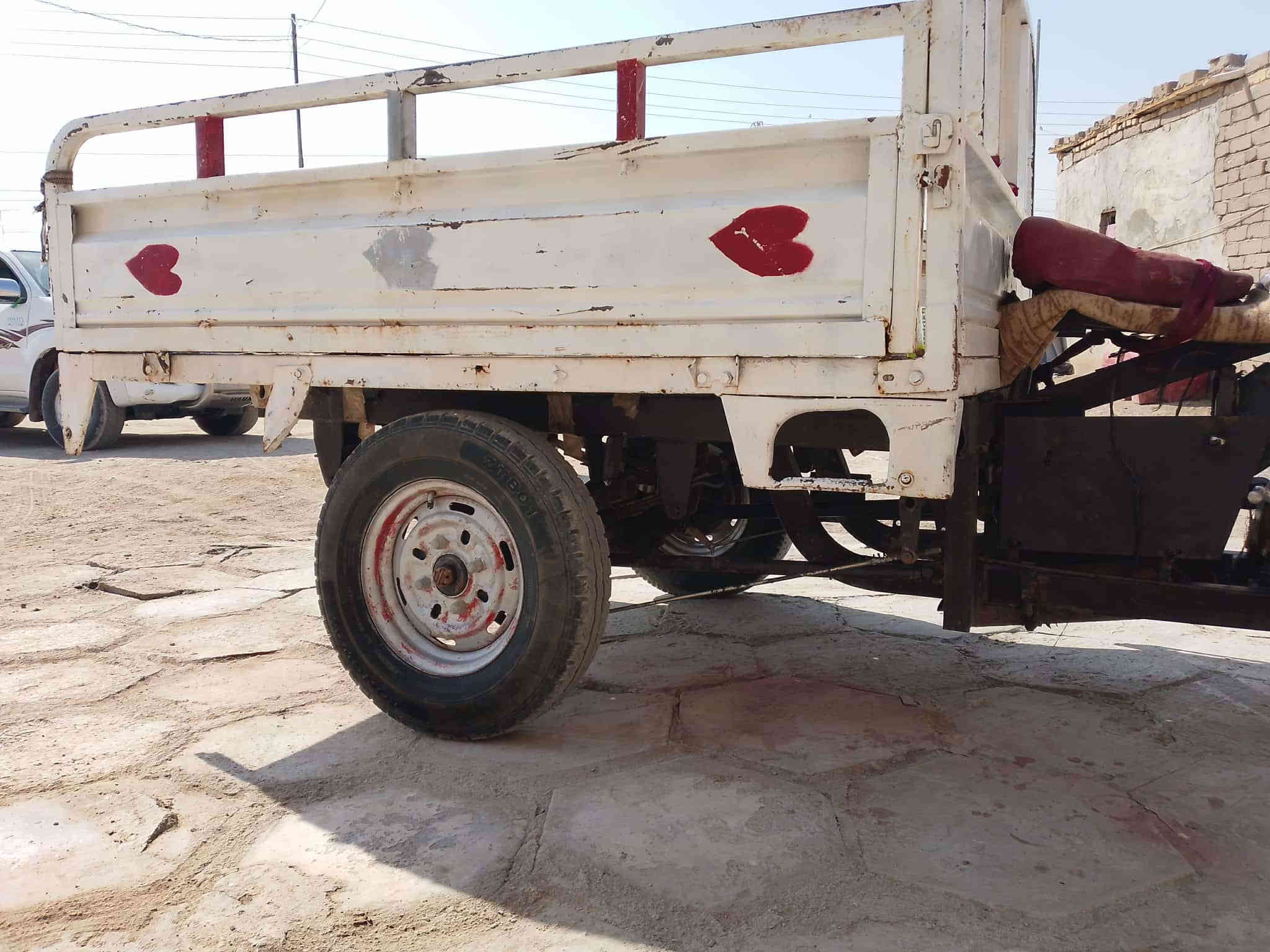 سلام عليكم ستوته البيع اوراق مديل 13مكاني ناصريه سجن الصلاحي سعره 850وبيه مجال قليل مكلف بل نشر هاذه رقم راعيه///***********
