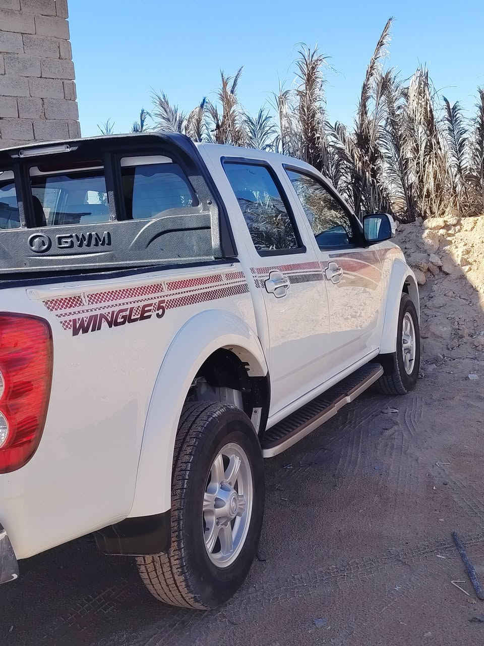 سلام عليكم سياره كريت ويل 2025 سياره بيه باردات صفحه العبري سياره عل وضع الشركه ماشيه ١٨ ألف فقط سياره جاهزا رقم الهاتف *********** رقم كربلاء المكان النجف
