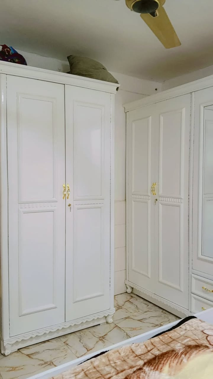 غرفه نجاره عراقيه بيه وصل  مشتريه بتلاثه وونص عنوان مركز ناصريه  اريده مليون و٧٥٠الف قفل


**إذا كنت صاحب هذا الإعلان وتريد حذفه لأي سبب، رجاءا أرسل رسالة إلى الدعم الفني**