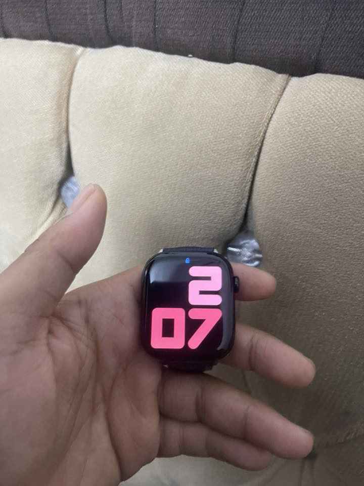 سلام عليكم
ساعه ابل الجيل العاشر ذاكره ٦٤ حجم ٤٦ بطاريه ٩٧
نضافه ١٠٠ ملحقات الاصليه 
السعر ٣٧٥ 
***********
