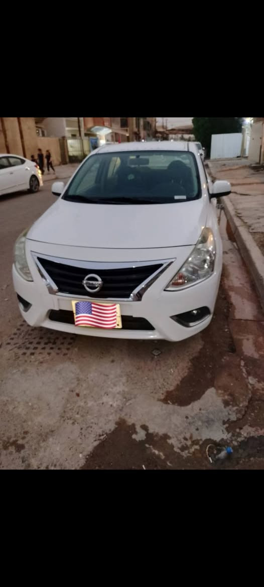 السلام عليكم
نيسان سني هندي بليته زركه 
مكفواله من الصبغ 
رقم اربيل 
موديل 21 
عنواني بغداد البياع 
السعر 110 وبيه مجل شي قليل 
هاتف ***********
