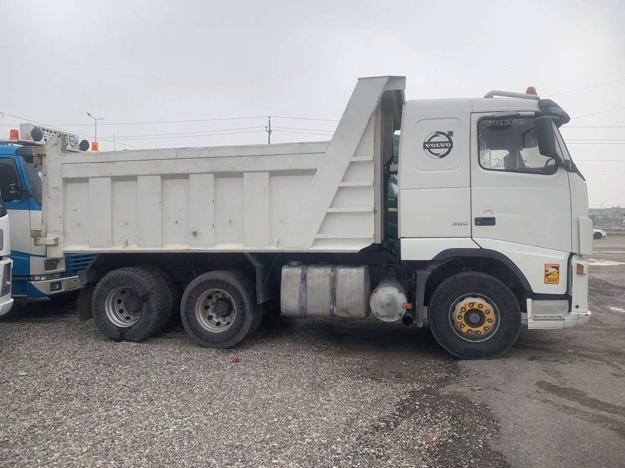 فالفو شيطان FH12/420 كير 3/3 قلاب سكس ويل مجموعة شفت بودي مايلر 15 متر مكعب سنوية ورقم جديد يستلم حصة كاز لا صرف ولا بخار سيارة مكفولة كفالة عامة وشرط التحويل
موديل / 2003

سعره / 320$

***********
***********
