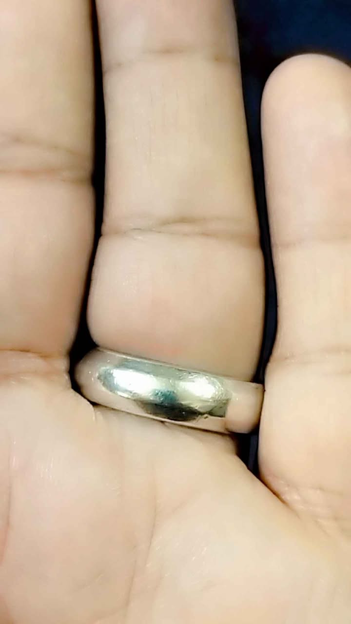 عقيق يماني دلوه قديمه مشكوله حجر اصلي صياغه يدويه ثقيله فضه 925 وزن الخاتم 17 ونص متوفر توصيل ناصرية, ذي قار


**إذا كنت صاحب هذا الإعلان وتريد حذفه لأي سبب، رجاءا أرسل رسالة إلى الدعم الفني**