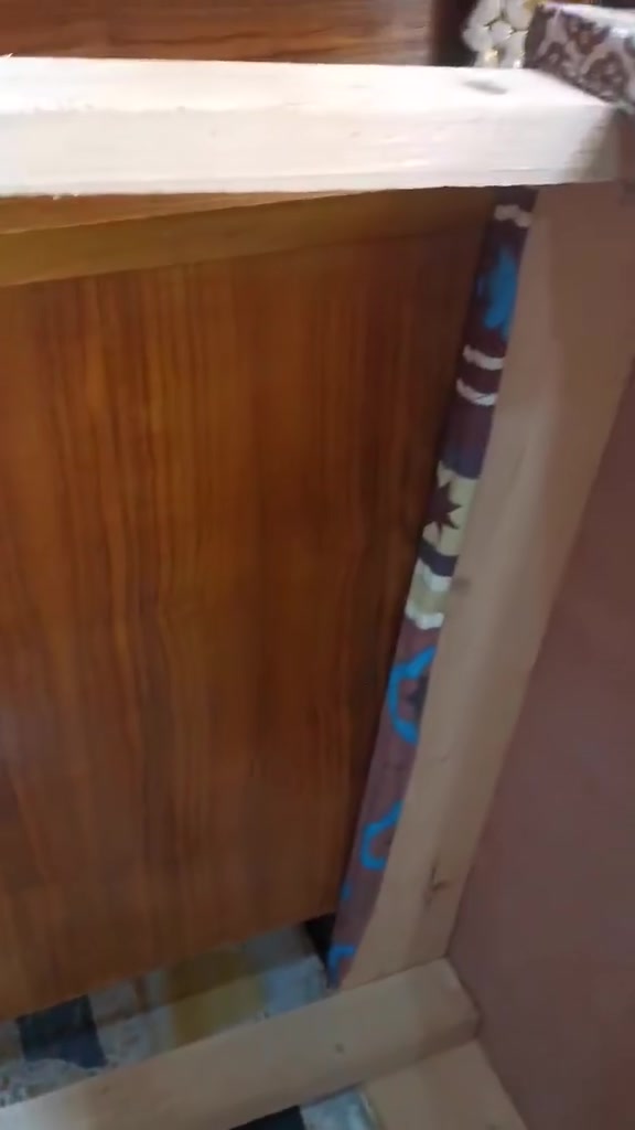 السلام عليكم عندي ميز ابلازما او تخت الو النفر  اثينهم جدد سعر التخت ٧٥الف


**إذا كنت صاحب هذا الإعلان وتريد حذفه لأي سبب، رجاءا أرسل رسالة إلى الدعم الفني**