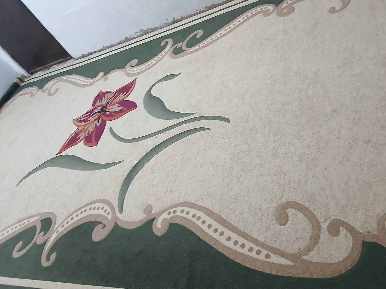 غراض مستعملة نظيفة  للبيع
زاوية، فرن، زولية


**إذا كنت صاحب هذا الإعلان وتريد حذفه لأي سبب، رجاءا أرسل رسالة إلى الدعم الفني**