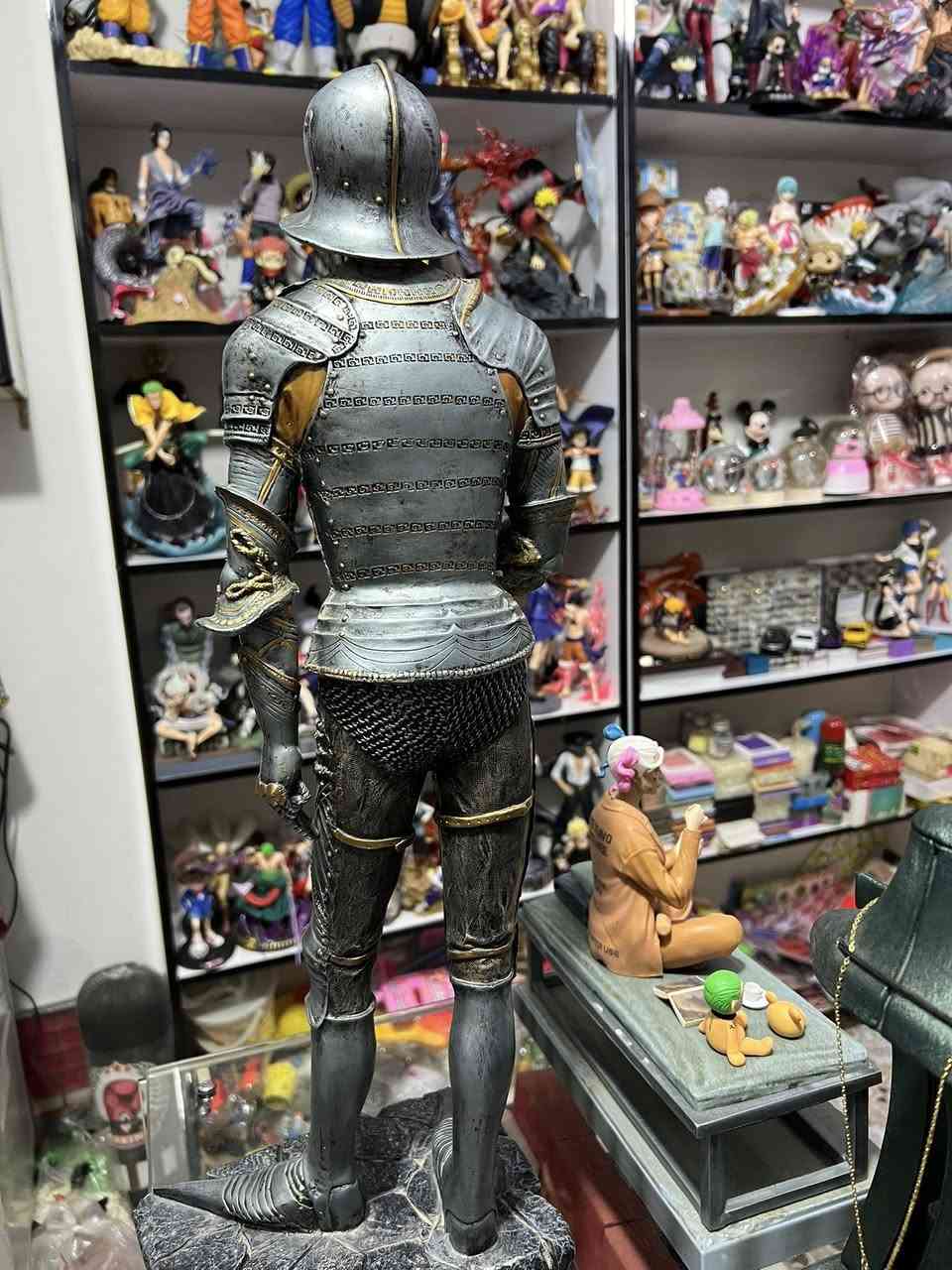 #مجسم لفارس من العصور الوسطى قياس 55سم
#ماده صنع معدن غير قابل للصدء
#قطعه انتيكه ومن نوادر 
#للحجز مراسله خاص


**إذا كنت صاحب هذا الإعلان وتريد حذفه لأي سبب، رجاءا أرسل رسالة إلى الدعم الفني**