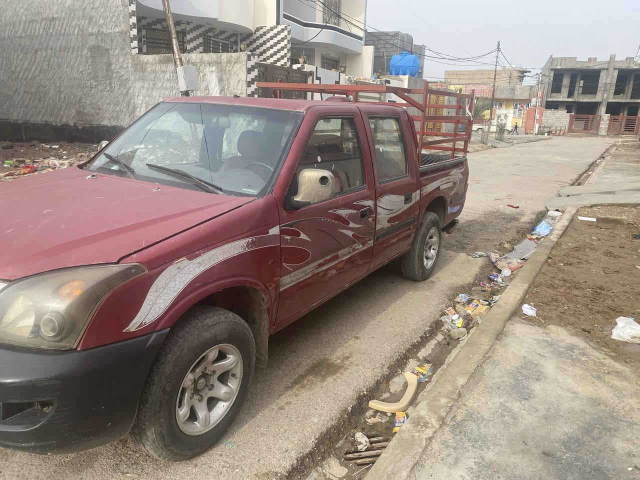 السلام عليكم للبيع سياره كنو موديل 2010 السياره بسمي تحويل مباشر السياره يرادلها مكينه مكينتها تعبانه السياره تمشي ماواكفه مكاني بلدروز كسيرات السعر 30 وبيها مجال 
***********
