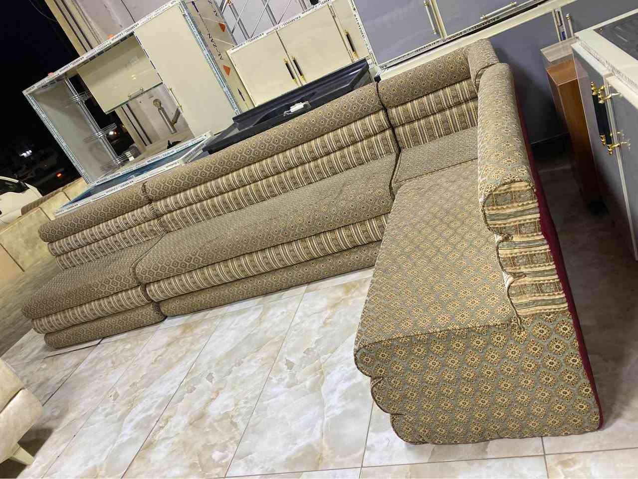 جلسه طبي 8 مقعد 6متر كربلاء الحر *********** كربلاء, العراق
