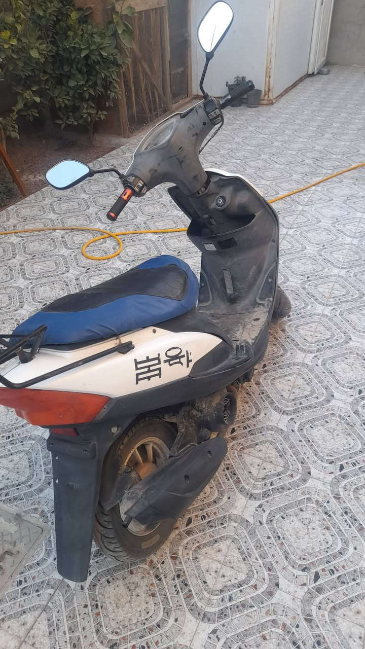 سلام عليكم 
دراجه ماكس عدله للبيع  موديل 2005    مكانه حله طريق حله ديوانيه الدراجه كل نقص مابيه بس غسلته وبعد متشتغل سعره 350 وبيه مجال 
 الي يحب يتصل وبي خير ويدلل

 ***********  واتساب    
متواجد خاص
