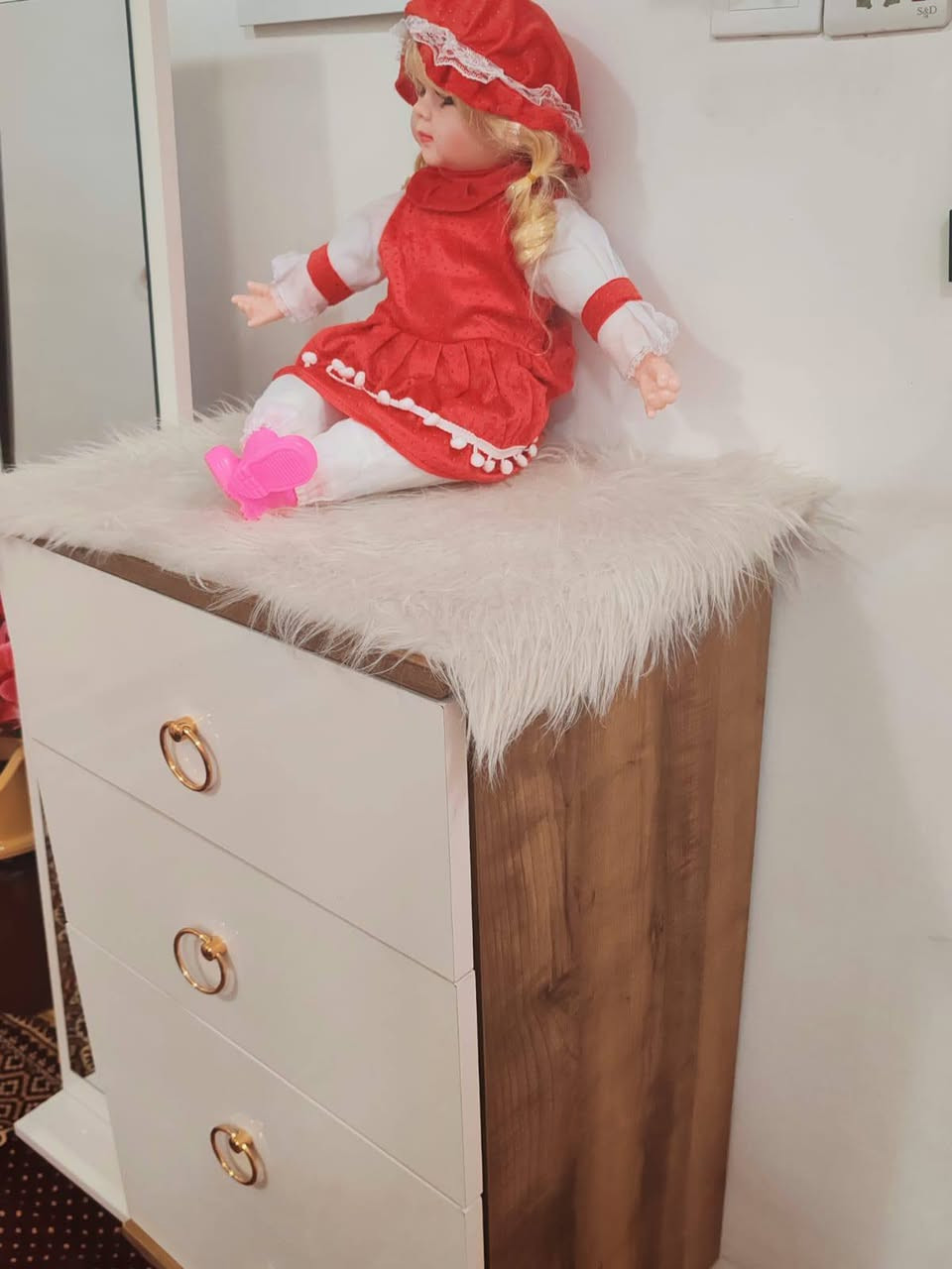 غرفة نوم للبيع تركي ٦ قطع استعمال قليل نظيفه نظافه مثل ماواضح بلصور للإستفسار  *********** أو تلي @Ram24320
