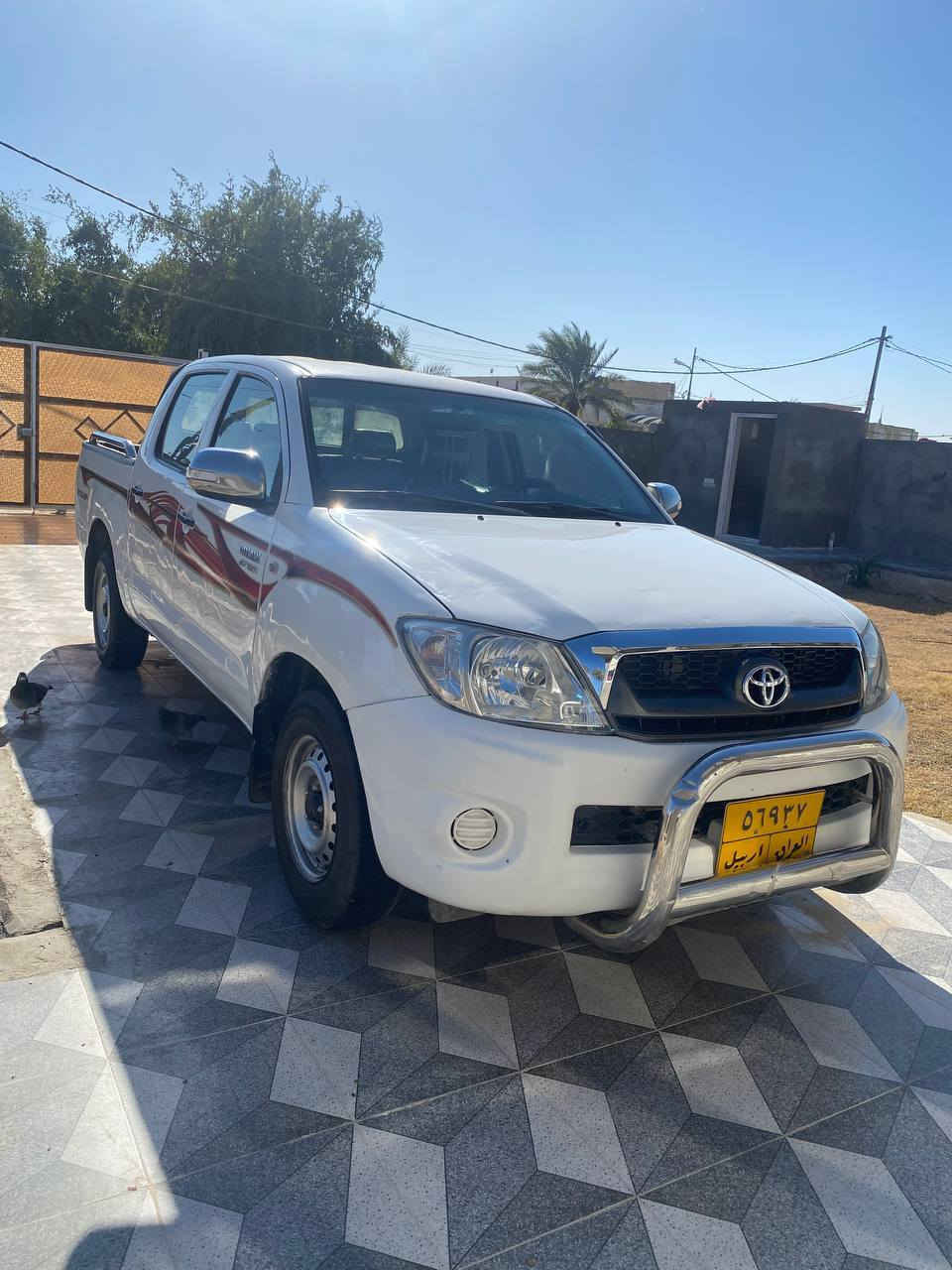 السلام عليكم فلاونزه 2008 رقم أربيل . السياره جاهزه مكينه وكير وحداديه وتبريد كله جاهز
بيها چاملغ صبغ وشويه صبغ بلباب مكان السياره كربلاء طويريج .
السعر 130 وبيها مجال قليل 
***********
