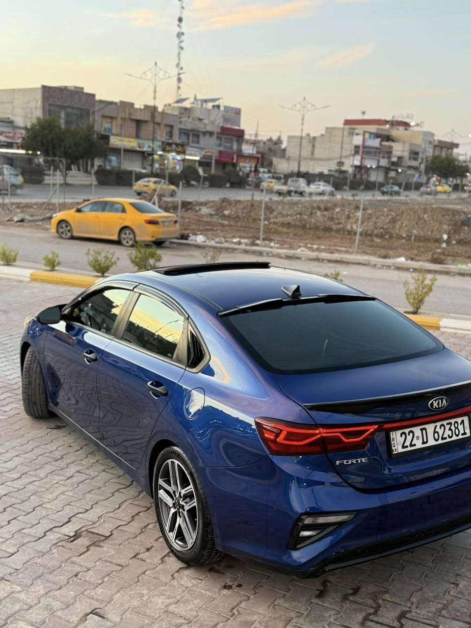 السلام عليكم 

Forti 2019🔵

🔵ضرر السياره . جاملغ وربع البوند 

🔵وبيها مكانات بارد 

🔵ماشيه 84ml

🔵السياره جاهزه 

مواصفات ال S المعروفه 

🔵سلايت

🔵شاشه كبيره كار بلي 

🔵كامره 

🔵تحديد مساار 

🔵رادار امامي

🔵بجم زينون LED 

🔵مكينه كير بشرط

🔵تبريد كلشي جاهز 

🔵بسمي السياره تحويل مباشر 

مكان السياره موصل حي المثنى 

☎️*********** 

طالب عليها 134 وبيها مجال بسيط
