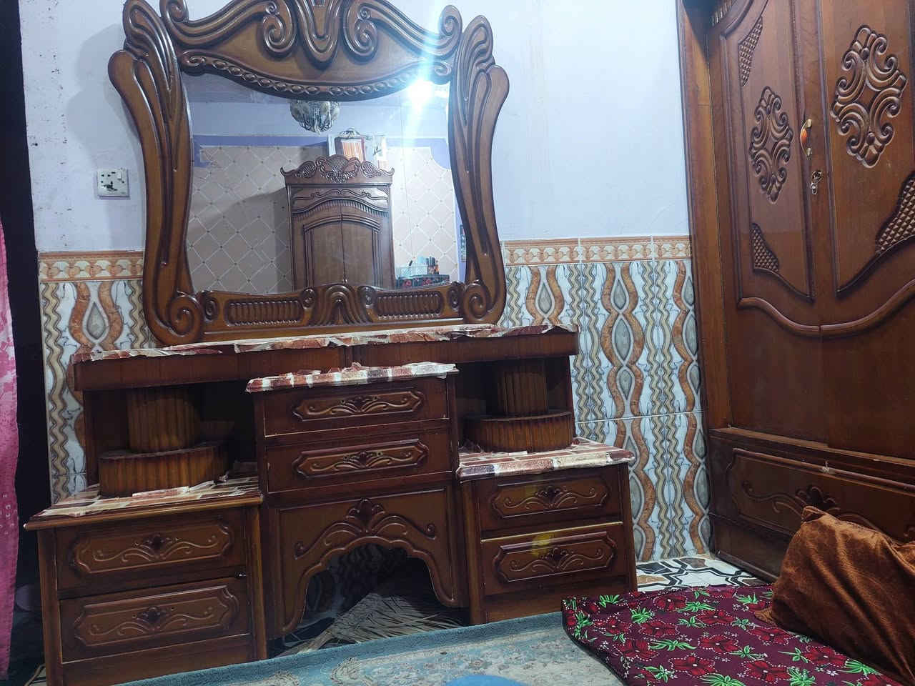 مرحبا لدي غرفه للبيع فقط الشراي يجي خاص


**إذا كنت صاحب هذا الإعلان وتريد حذفه لأي سبب، رجاءا أرسل رسالة إلى الدعم الفني**