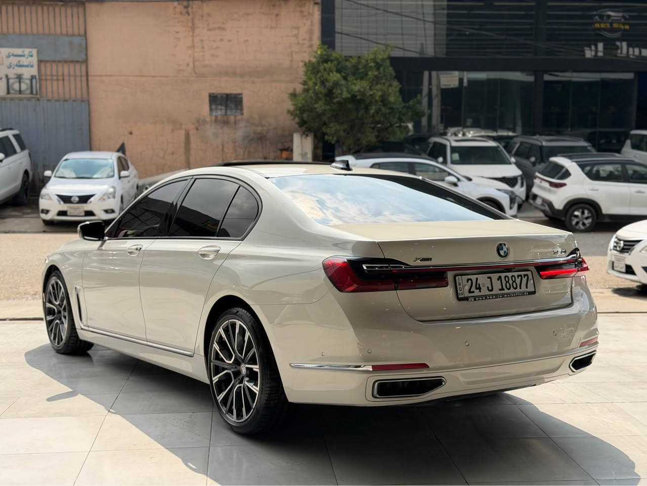 BMW 750i 2022
مواصفات الماني ٢ سويج ضمان دولي
فول مواصفات 
رادار كبير امامي و تحديد مسار 
لايتات زينون متحرك 
حساس خلفي امامي اوتوبارك 
سويج كبير شاشة تحريك سيارة
تاير خلفي ستيرن 
Xdrive 
كشنات هيتر تبريد 
كشن مساج 
ريحة داخل تبريد 
داتاشو 
سلايت 
بعد بي مواصفات هواية 
سيارة جديد جديد 
مغلف ppf كامل 
بدون صبغ و تعديل كفالة عام حتي دعامية شرط 
كير محرك كهربائي كلة شرط 
٢٨ مل ماشية حقيقي 
مكان سيارة اربيل 
٤٢٨$
*********** وتس اب
*********** أربيل, العراق
