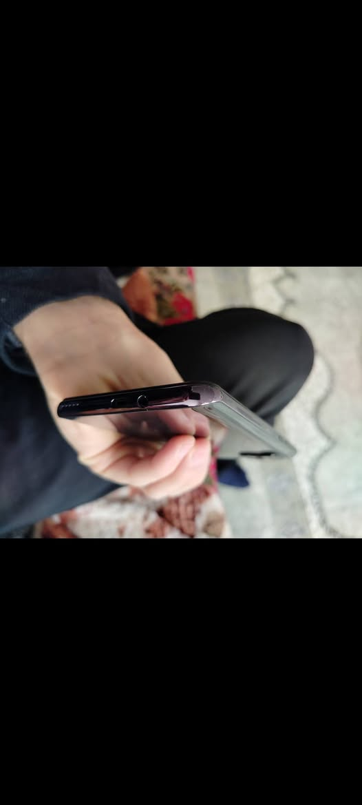 Mi11 pro
256GB
Ram 8GB
Camera 108 miga pixel 
ڕێژەی خاوێنی ٪٩٩ 
بێ کێشە 
بێ عەیب 
نرخی ١٥٠ هەزار دینار 
Mi11 برو
256 جيجابايت
8 جيجابايت ذاكرة داخلية
كاميرا 108 ميجابكسل
نظافة 99%
لا توجد مشاكل
خالٍ من العيوب
السعر 150 ألف دينار


**إذا كنت صاحب هذا الإعلان وتريد حذفه لأي سبب، رجاءا أرسل رسالة إلى الدعم الفني**