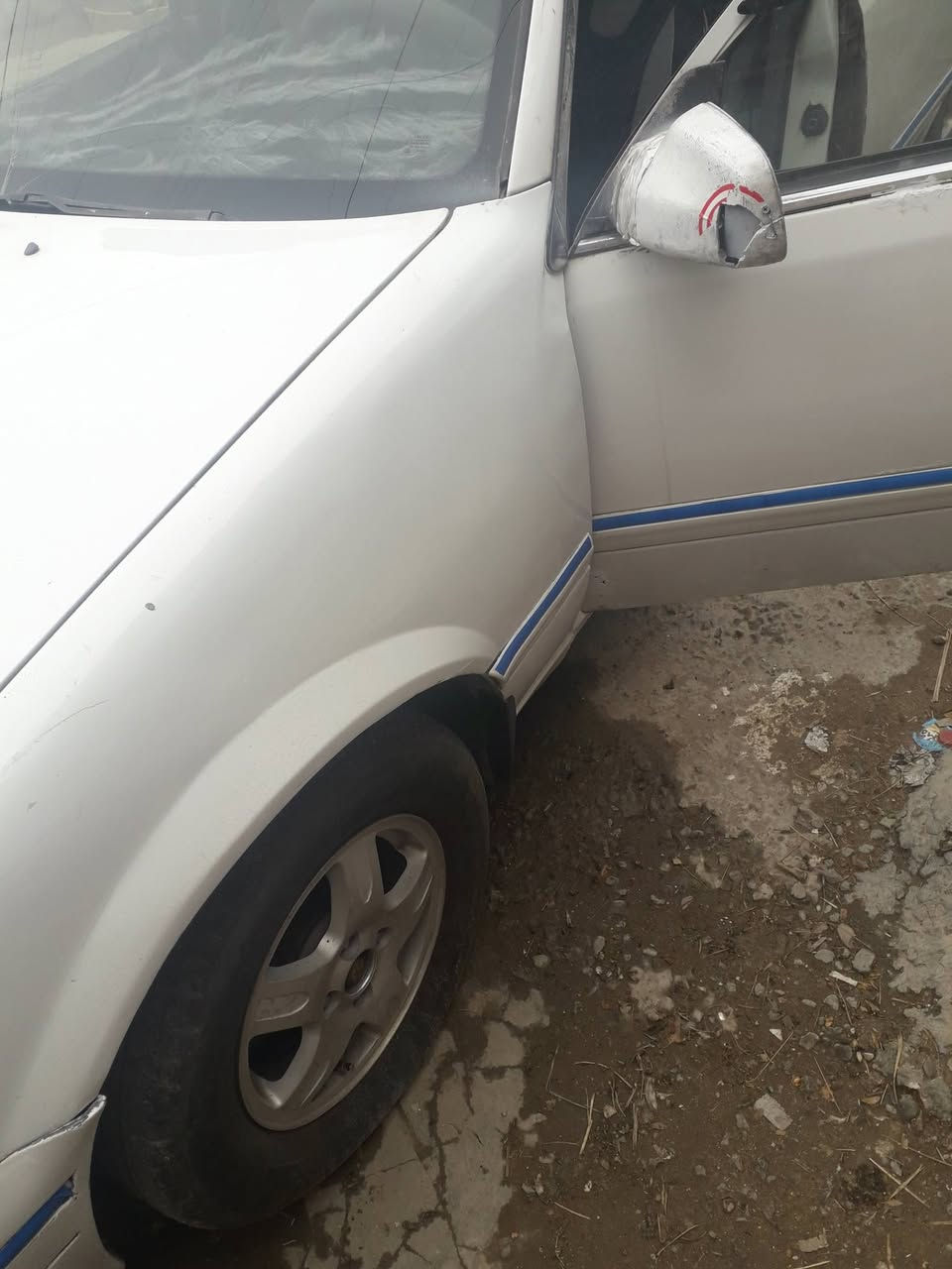 السلام عليكم دايو برنس فراشه موديل ١٩٩٦ كامله كير محرك بلباكيت رقم الماني سنويه  ٢٨  تحويل ثاني يوم السعر ٣٢ ورقه او بيه مجال ان شاء الله الانصال ***********
