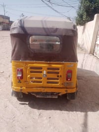 تكتك 19.سنويه تكتك بيهاا ملاحظات  سعرخمسه ونص وبيهاا مجال بسيط 0777766...
