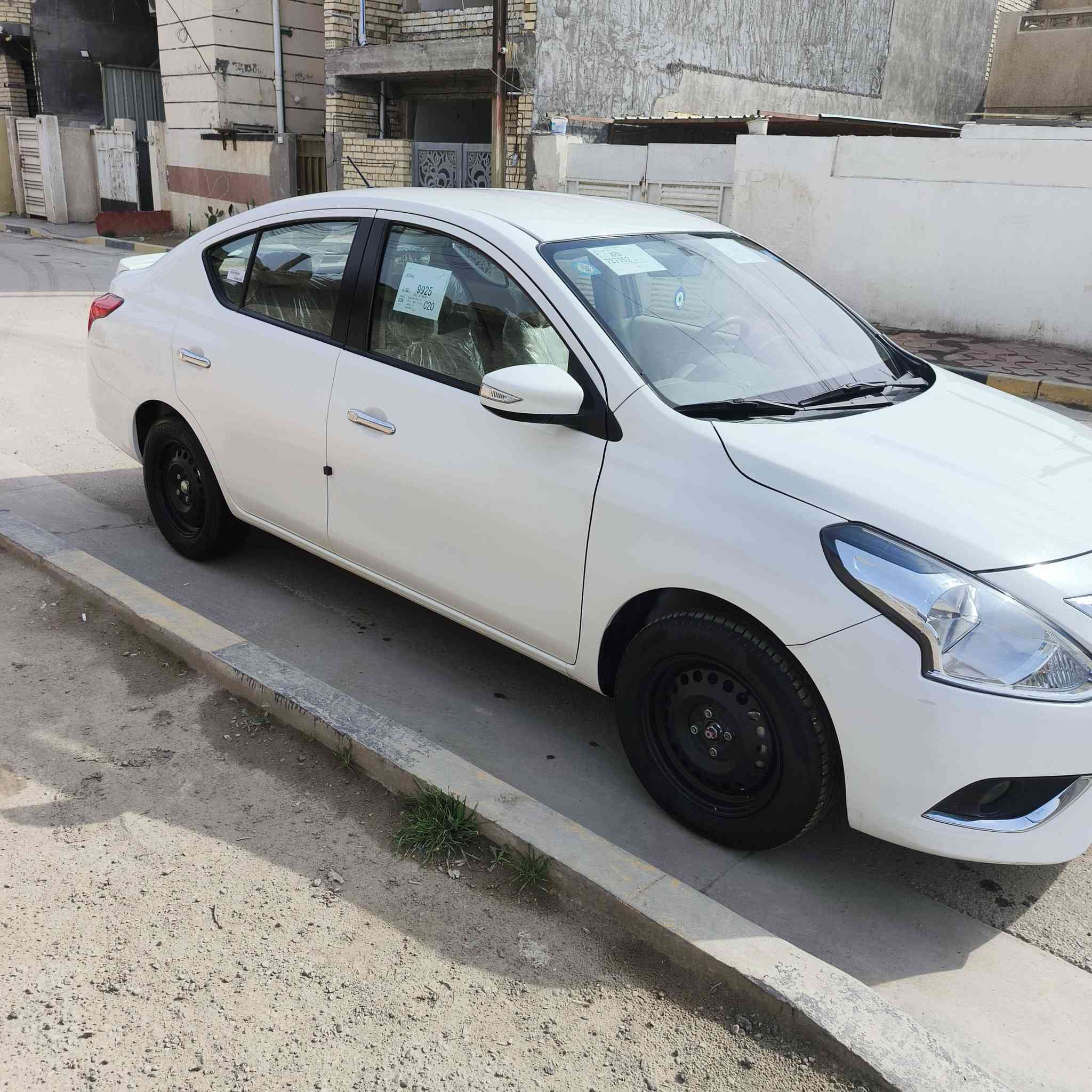 سني مصري موديل 2024 رقم بغداد باسمي هزه وسنويه جدد  مكفول من الصبغ والفتح والشد بيها بارد قيل بل هلال جه الصدر ماشيه 40الف شاشه وكامره وتحكم ستيرن واشاير بل مري. سياره جاهزه مابيها نقص
العنوان بغداد الدوره
السعر 125
للاستفسار ***********
