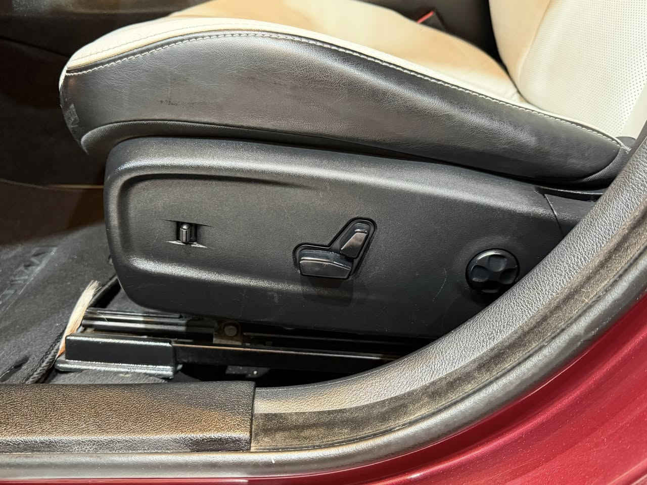 سلام عليكم
اولا ممتواجد عل فيس اني مكلف بلنشر
اوباما ٢٠١٨ خليجي شركة هارلم داخل ملكي ابيض مواصفات S سيارة فولل فول واحد علي واحد برده گلاص حار بارد لأخير …… مكان سياره اربيل ، رقم اربيل بسمي
تلفون : *********** واتس اب موجود للأستفسار اكثر خابرو تدلل
