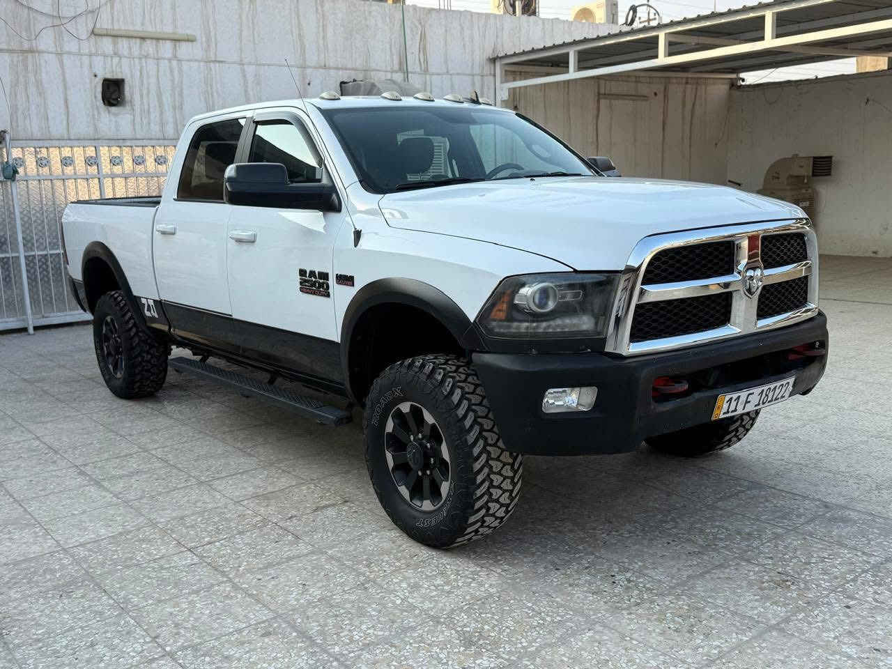 سلام عليكم 
للبيع رام باور واكن مديل 2018 
لو ابيض بدون صبغ بدون ايرباك صور الحادث بل منشور 
حجم 2500 فحل
سيارة نضيفة المكينة مكفولة
معلاية وكالة 
الممشى 54 الف كيلو
المكان كربلاء او النجف
السعر 182$
***********
