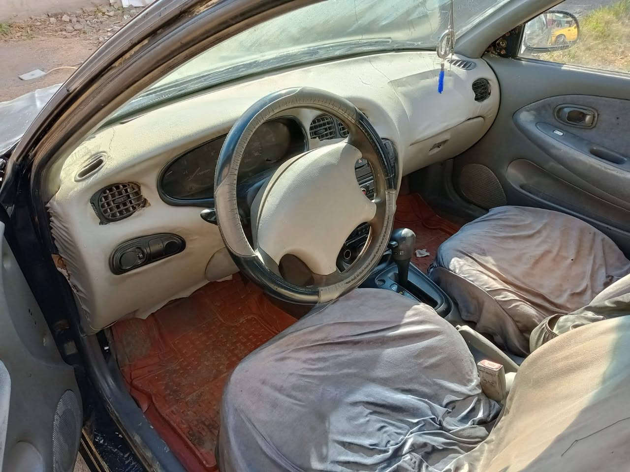 يا الله السلام عليكم من رخصه المدير والاعظاء سياره هونداي النترا موديل الفين سياره  خير من الله تخم تاير حداديه باتري كهربايات كله جديد كير أو محرك بل جيس سنويه عظم عاج تحويل مباشر كير اوتماتيك مكاني كربلاء طوريج السعر 25او بيها مجال لطيبين *********** أو الاسيا ***********
