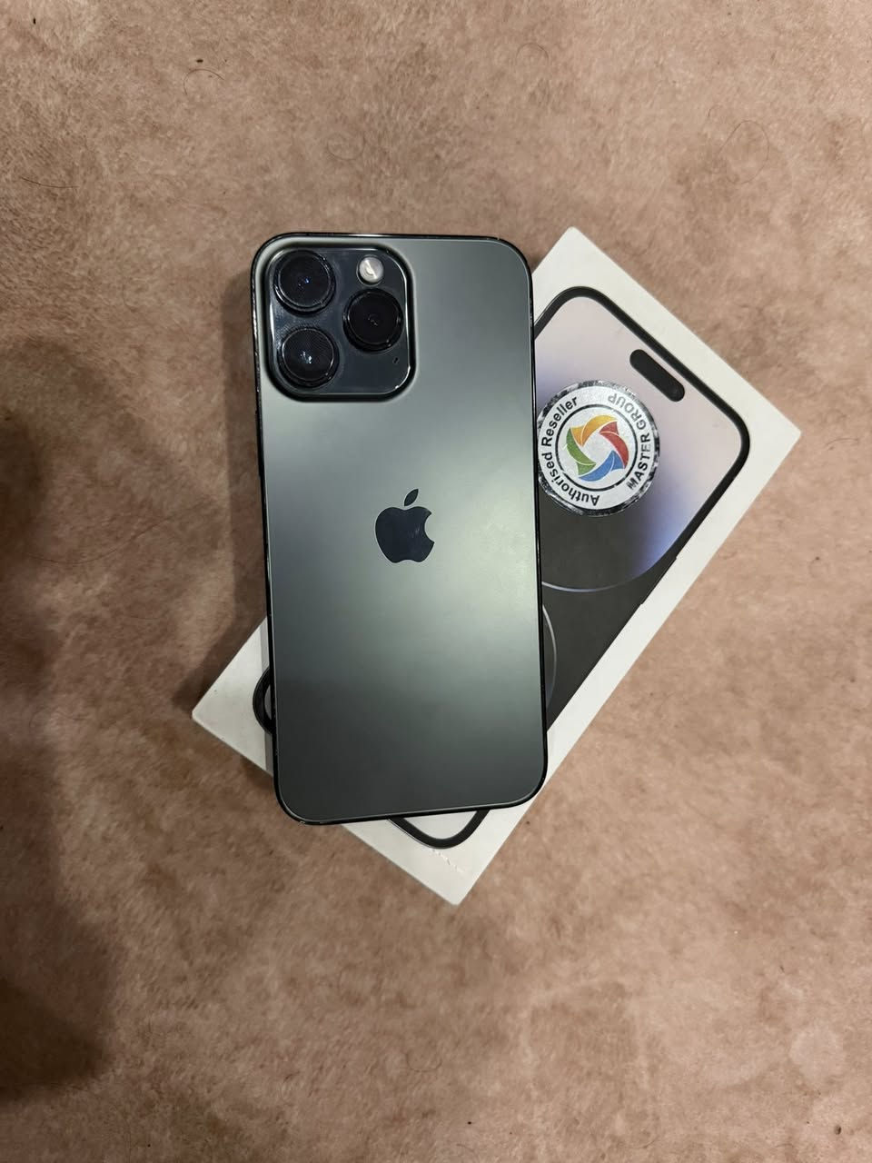 أيفون 14 برو ماكس ذاكره 256 بطاريه 80 بلاديه جهاز مبدل ضهر من شركه ماستر يعني ولا مبين مبدل جهاز جديد نضافه 💯زلغ واحد مابي كامل ملحقاته ماستر AA/A وجهاز ع فحص ابيعه 
ويا كڤر ولزكه …. السعر 800 شباب ل مو شراي ليكسر 🌷.. مكاني بغداد جامع النداء …. متواجد خاص


**إذا كنت صاحب هذا الإعلان وتريد حذفه لأي سبب، رجاءا أرسل رسالة إلى الدعم الفني**