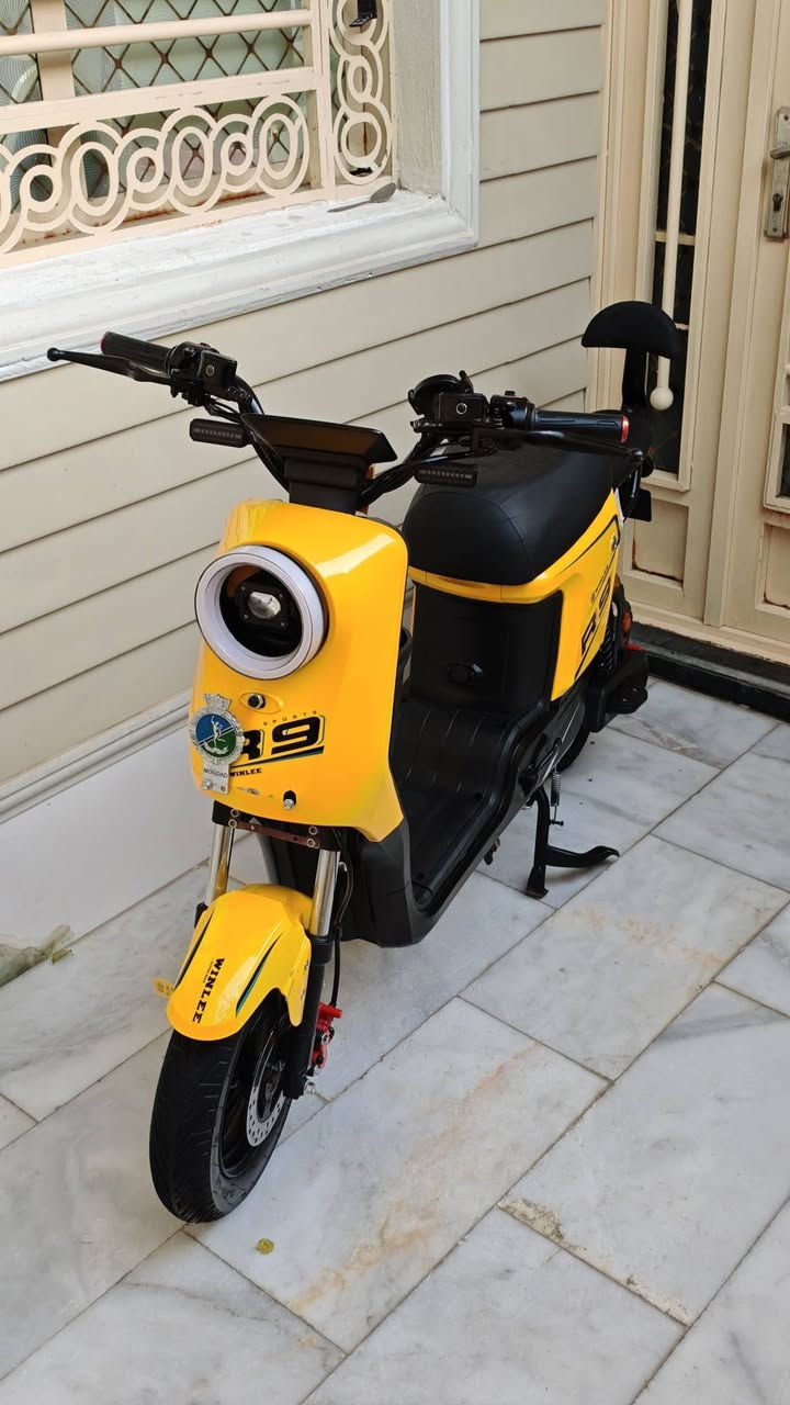 دراجه R9 للبيع
موديل 24
تخم بطاريه جديد 
و دراجه نضيفه 
والسعر . 400 وبيه مجال 
للاستفسار ***********
