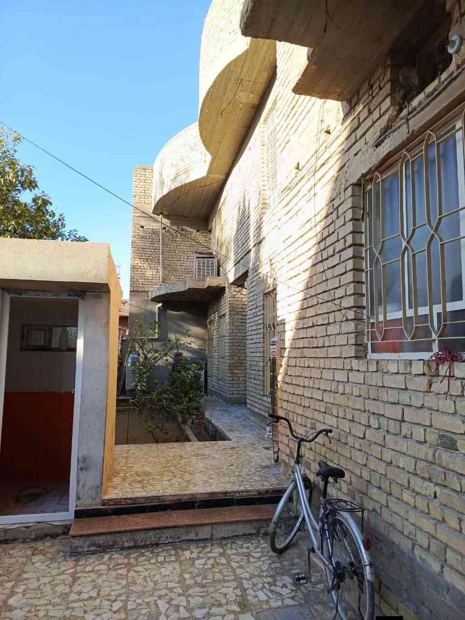 💎🔹مكـ✯͜͡الدوحه𝄠ـتب▪️💎
 
🕋 بسم الله الرحمن الرحيم 🕋

السلام وعليكم 
يوجد بيت ###  للبيع 

🌐موقع البيت التأميم الثانية مجاور مدرسة سارية

🪩 مساحة=  250  بطحي 

💎بنائة طابوك 

💎شارع = 10 نافذ على شارع 40

ويتكون من
1-غرف عدد 3
 2-صالة عدد 2
3-مطبخ عدد 2
4-استقبال + مناور 
يحتوي على سبالت عدد 2
ويحتوي على كاونتر
وبردات والبنكات 

🪩السعر = 155 وقابل التفاوض 

⭕ الاستفسار اكثر رجا مراجعة 

🥇#مكتب_الدوحه_للعقار 
  
ملاحظة/ السعر محدد من قبل صاحب العقار

💯علماً البيت جاهز للسكن🗣️
     
        ((شعارنا المصداقية)) 

⭕ اذا عندك عقار تريد تعرضه للبيع او تريد تشتري عقار  الاستفسار أكثر 

مراجعة (((مكتب الدوحه اللعقار))) 

________________________________

📬فقط ارسال المعلومات  على الواتساب او الاتصال على هواتف المكتب 

🤳متابعة الصفحه يصلك كل ما هو جديد

⏪ملاحضه: السعرالعقار  يحدد من قبل البائع

  🏘️بيع وشراء الأراضي السكنية والزراعية وكافة

 العقارات🏘️🌐Anbar Fallujah_ الانبار الفلوجة🌐.

       ((««نستقبل هواتفكم على لارقام التالية»»            

***********   واتساب + اتصال 
***********   اتصال هاتفي كورك
