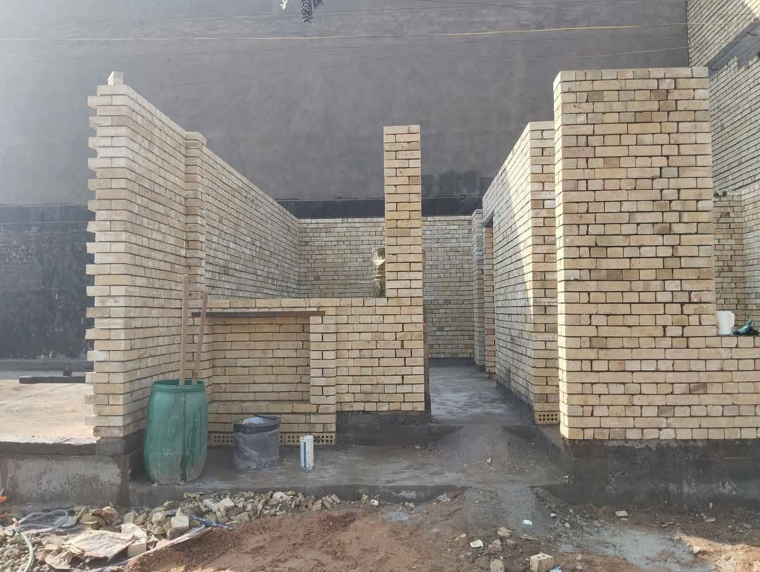 خلفه بناء اشتغل قطعي وعلى الدبل متفرغ حالين ***********
