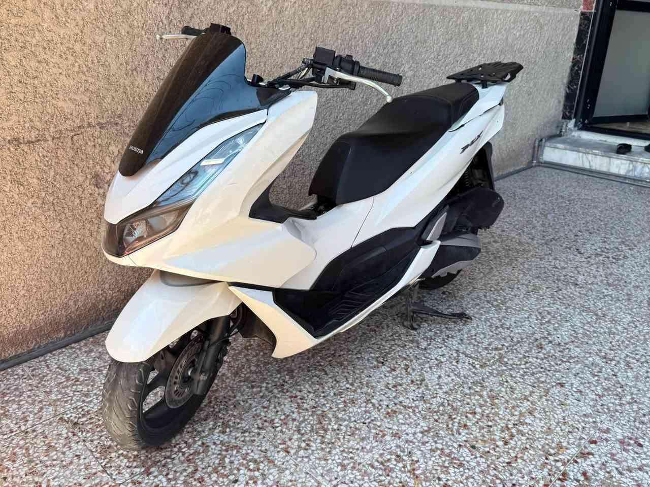بي سي اكسpcx
جيل الرابع
الدراجه كفاله مكينه وكفر بي كم شخط

ندفئه يدات
سبايدر خلفي
حساس زدحام
قبق راديتر رياضي ذهبي
نضام البريك Aps
نضام مانع نزلاك T
السعر نتصل وبيك خير وتدلل
عنوان بغداد الغزاليه رقم
***********

