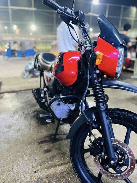 سلام عليكم بوكسر البيع كفاله عامه الدراجه مال 
موضف مامشتغله دلفري كلش نضيفه ماشيه 19الف حقيقي تحويل
ثاني يوم بسمك وتدلل موديل 22نازله بل23 مكاني
بغداد الشعب رقمي ***********
