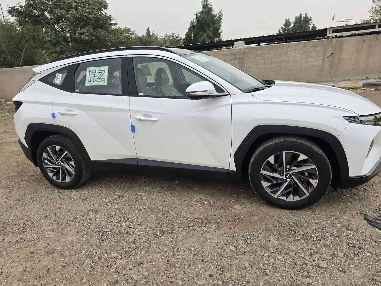 سلام عليكم توسان خليجي موديل ٢٠٢٤ فول موصفات سياره جديده اخت الزيرو ماشيه ١٩ سنويه بسمي مكفوله كفاله عامه عده كم رصعه مال حصو مكاني بغداد الكراده السعر ٢٢٥ وبيهه مجال بصيط *********** مكلف بنشر اتصل ع رقم
