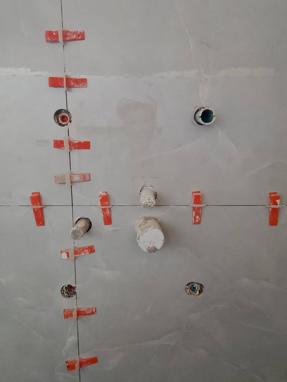 كادر متفرغ عمل سيراميك وبورسلين درجه اولى***********/***********
