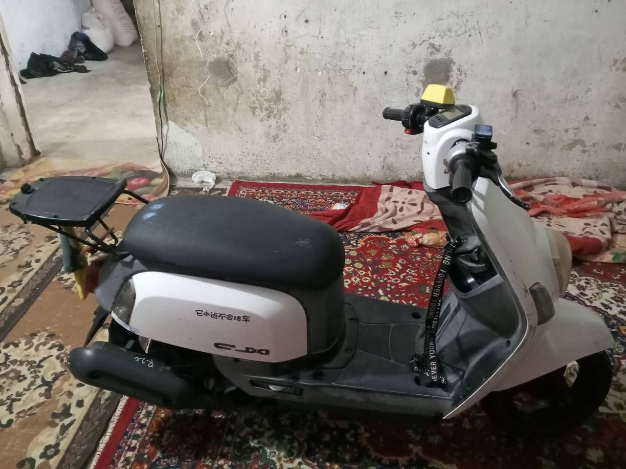 السلام عليكم ماكس بوليس للبيع كفاله عامه الدراجه نازل ختم واحد برغي ناقص ما بيها الدره الموديل 2010 الدراجه مال مزامط اي نقص ما بيها مكاني ديالى بعقوبه قاطون الرحمه  //650 فيها مجال شيء قليل للطيبين رقم الهاتف ***********//حتى لو مراوس سكنس جبلي حسب القناعه
